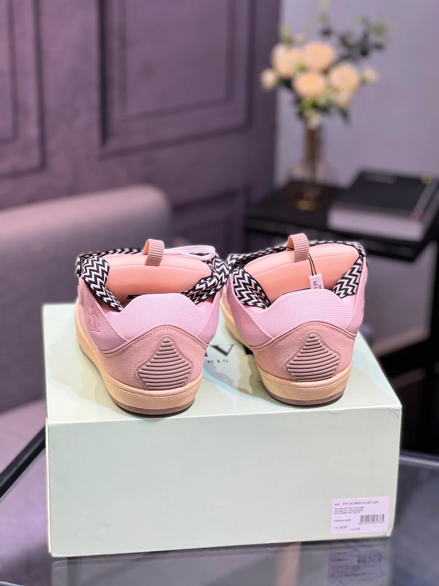 Men's men's shoes💰780 [LANVIN] Latest lace-up fashionable casual sneakers for couples High-quality CLAY couple series‼ ️ The latest trendy products of the season 🌈Many bloggers have planted grass and purchased the original open-mold customization. The upper and outsole are sewn with mark threads without edge sealing. Multiple material splicing combination design. Very versatile for fashionable and casual wear. Comfortable on the feet. Recommended for self-retention (upper cowhide + cow suede + breathable mesh) inner foot pad cowhide exclusive original open-mold clear logo rubber outsole ⚠️36-44 yards (45 custom-made)